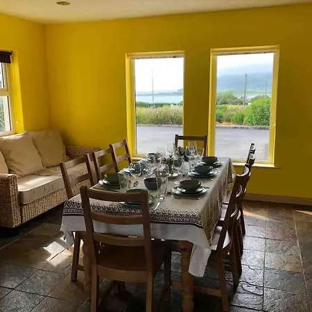 Islands View - Spacious Family Holiday home